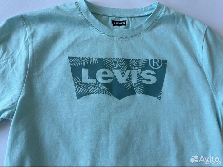 Футболка Levis новая М 46