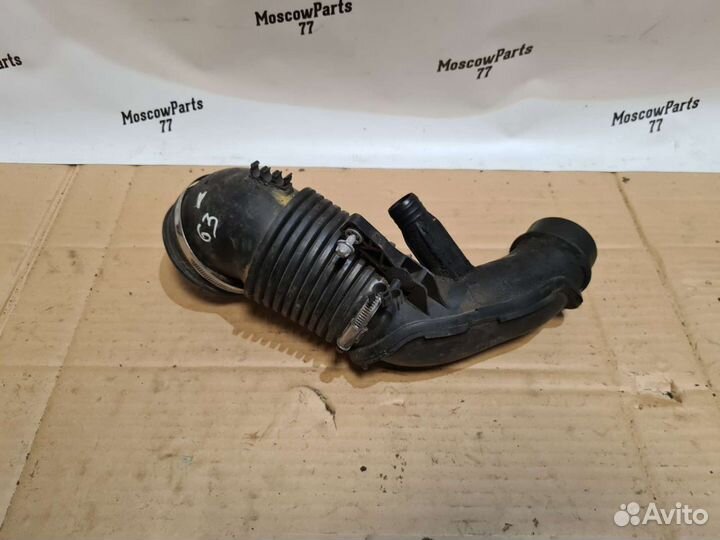 Патрубок чистого воздуха BMW E90