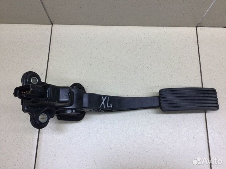 Педаль газа Mitsubishi Outlander CW 2009
