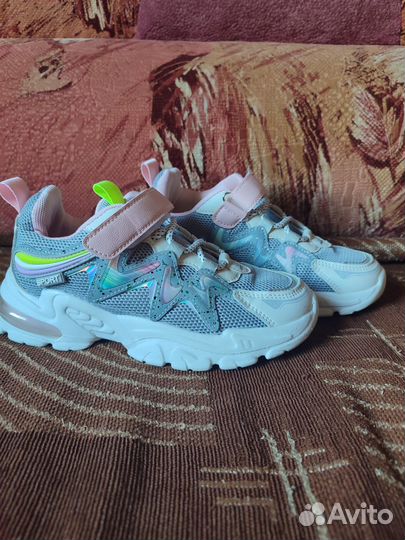 Кроссовки для девочки 34 размер