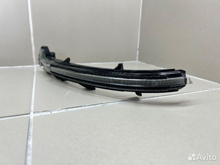 Повторитель правого зеркала Omoda C5 Дефект