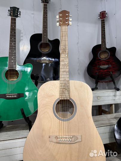 Акустическая гитара Amistar Натуральная