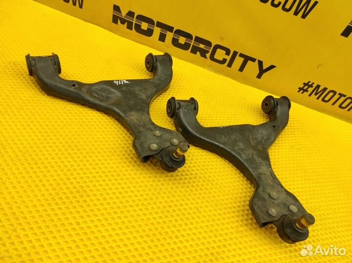 Рычаги передние Mercedes-Benz W639 M112.951 3.2