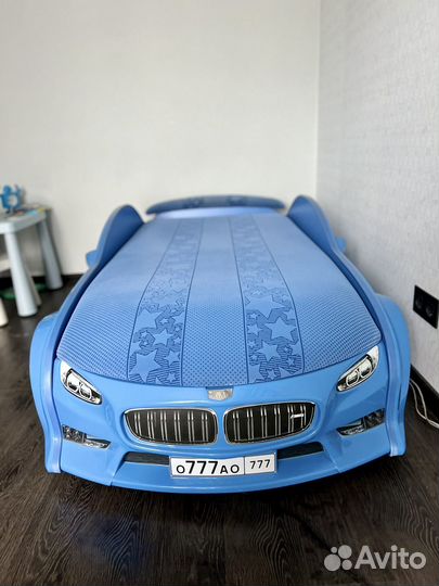 Детская кровать машина с подсветкой