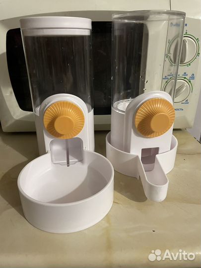 Автоматическая кормушка и поилка на клетку