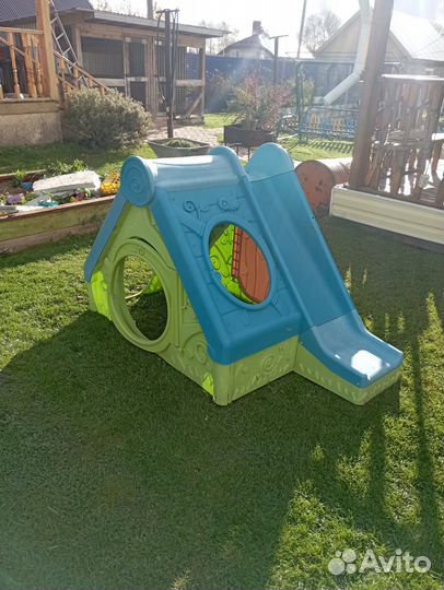 Игровой комплекс с горкой Keter