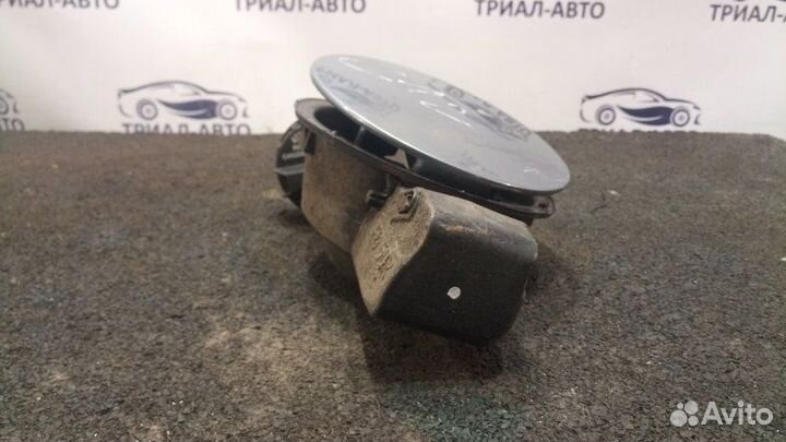 Лючок бака ceed