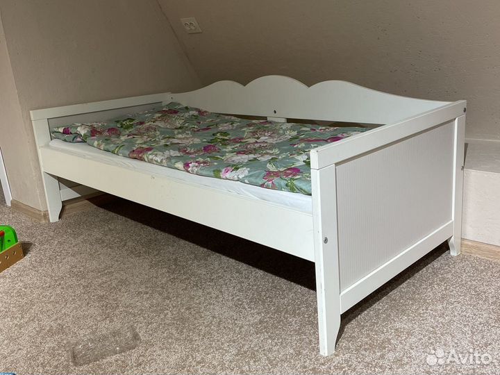 Детская кровать IKEA с матрасом