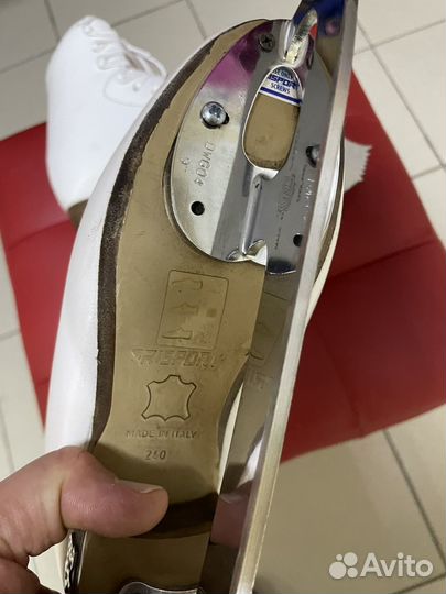 Коньки фигурные Risport RF-3 PRO P-240