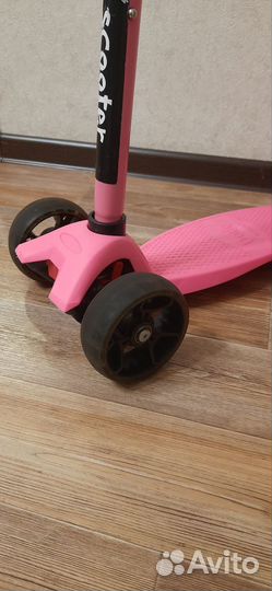 Самокат детский трехколесный