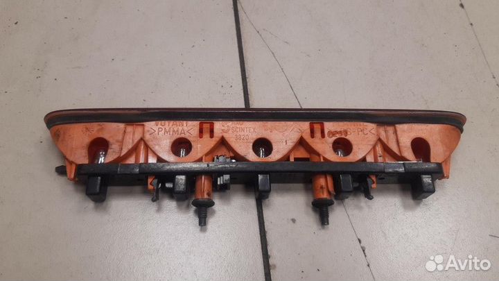 Фонарь задний стоп сигнал Peugeot 206