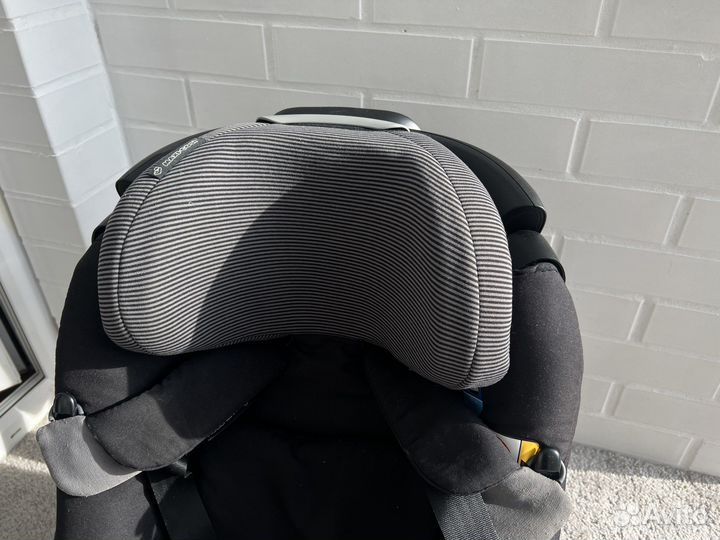 Автокресло Maxi cosi axiss fix