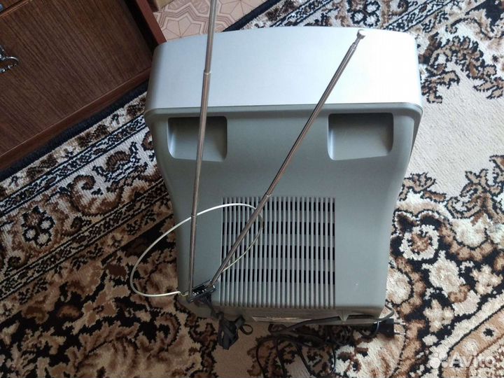 Телевизор цветной б/у