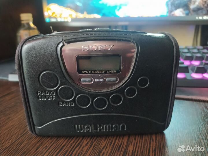 Кассетный плеер Sony walkman wm fx251 как новый