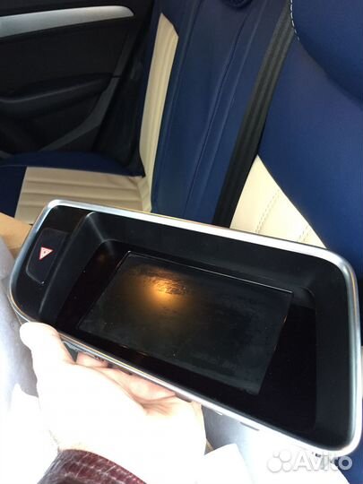 Магнитол на Ауди Q5 оргинал