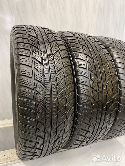 Kumho I'Zen RV Stud KC16 235/60 R18 107T