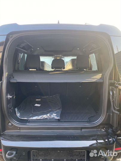 Land Rover Defender, 2022