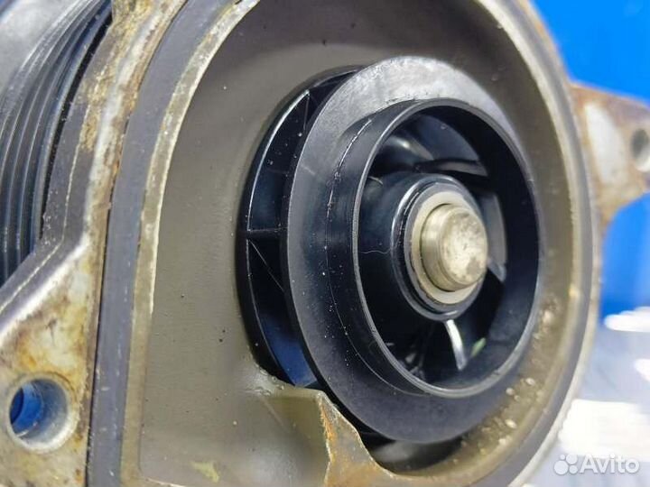 Помпа водяная Volkswagen Golf MK6 1.4 CAV 2010