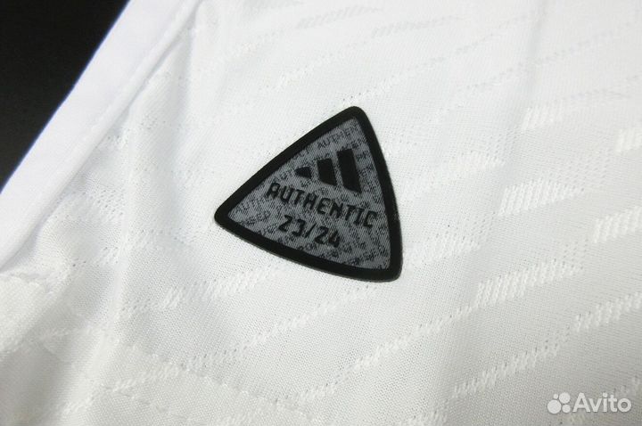 Форма Олимпик Лион