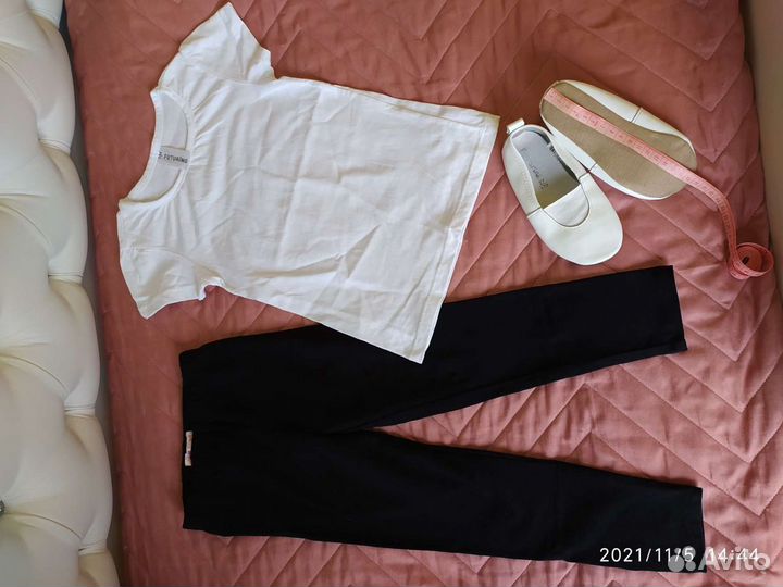 Комплект для физкультуры, футболка+леггинсы+чешки