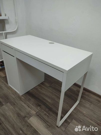 Письменный стол Икеа Микке
