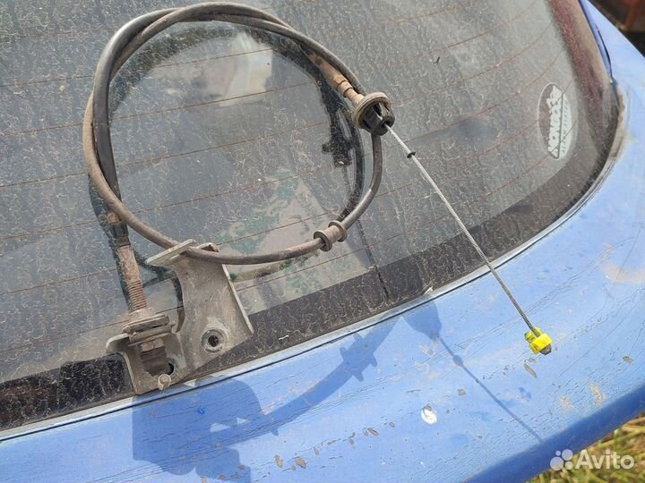 Мазда 323 тросик газа