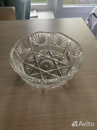 Хрустальная ваза