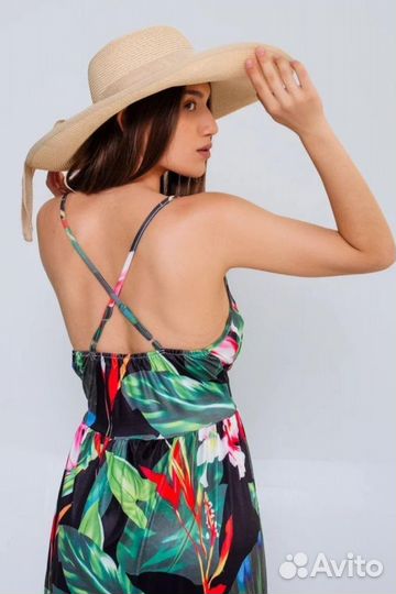 Яркий сарафан