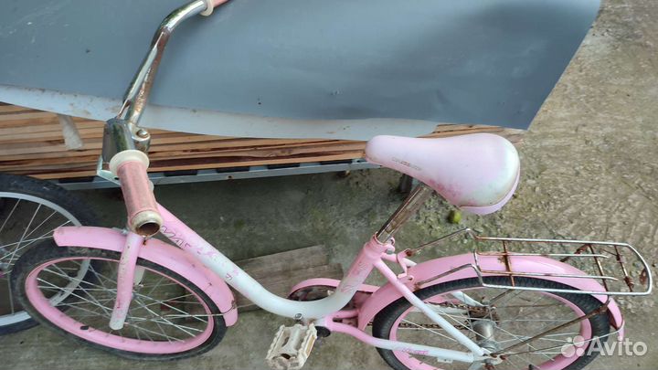 Продам 2 велика