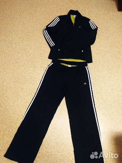 Спортивный костюм adidas