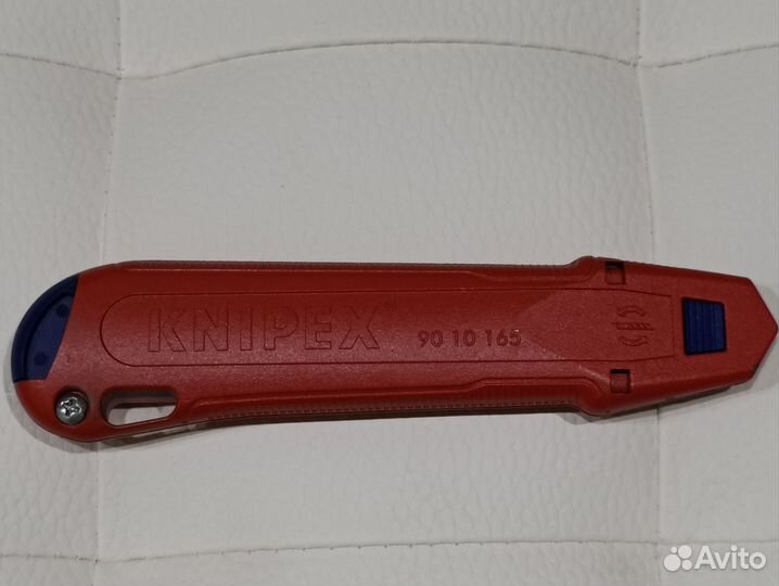 Нож knipex 90 10 165 bk