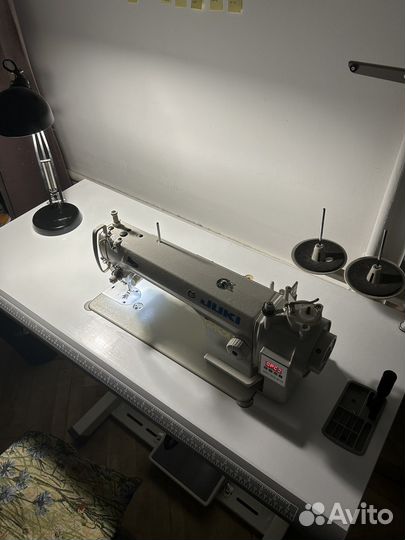 Прямострочная промышленная швейная машина