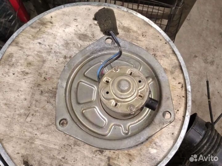 Hyundai Galloper вентилятор печки