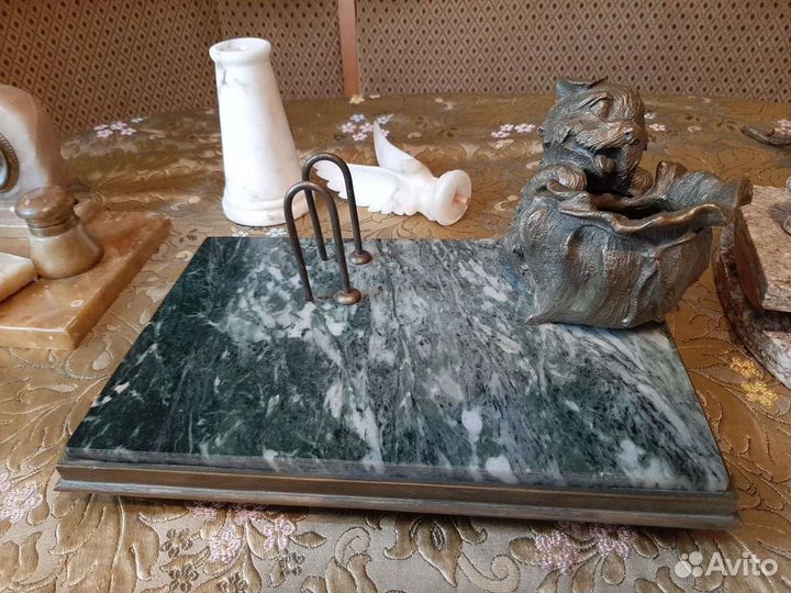 Старинный письменный набор. Мрамор и бронза