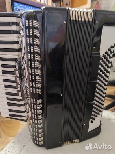 Аккордеон weltmeister 3 4