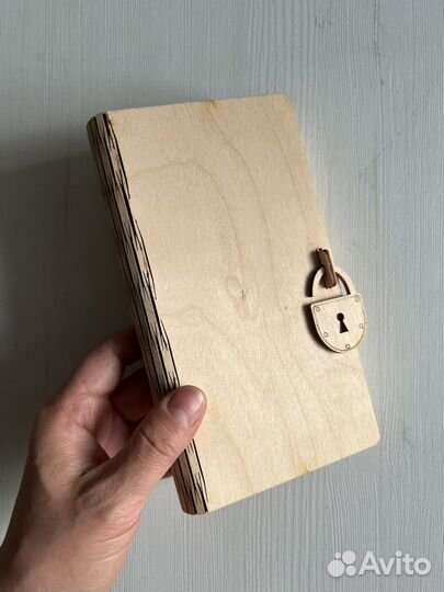 Шкатулка купюрница