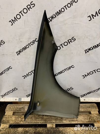 Крыло переднее левое BMW 1-series E87 бмв Е87