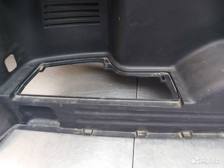 Обшивка багажника левая Nissan X-Trail T31 MR20DE