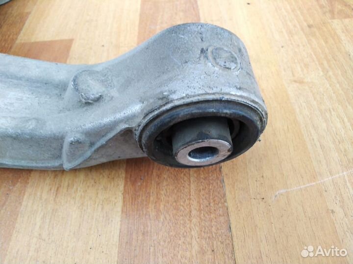 Рычаг задний левый Mercedes W166 X166 C292 W292