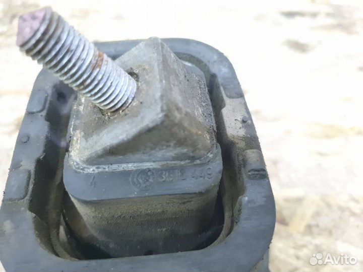 Подушка двс левая Land Rover