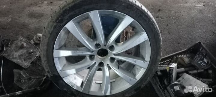 R18 Triangle LS01 245/40, PCD 5x120 DIA 40