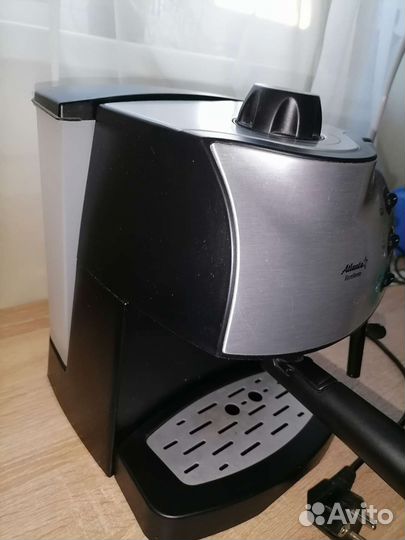 Кофеварка помповая atlanta