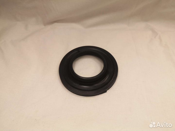 Поставка под пружину Toyota Camry V70