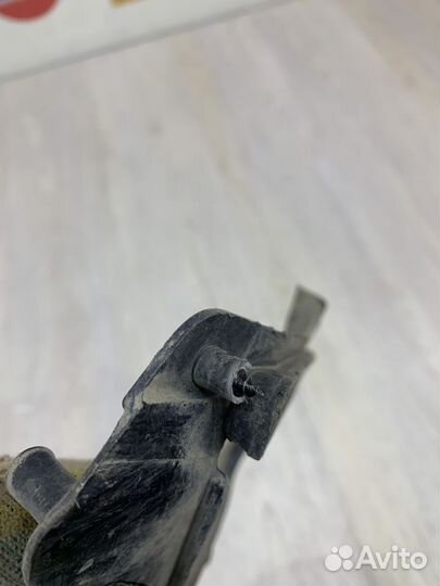 Оправа накладка птф туманки Kia RIO 2 Лев