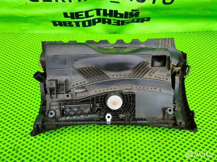 Бардачок Skoda Octavia A5 рестайлинг