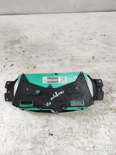 Панель приборов renault sandero1