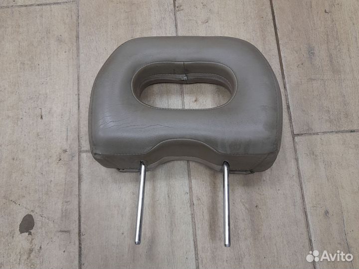 Подголовник передний паджеро 2