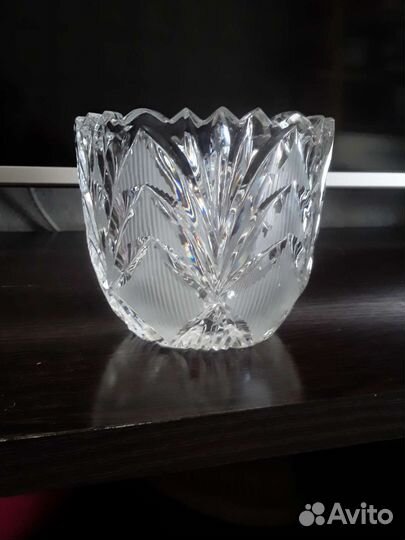 Ваза для цветов хрустальная