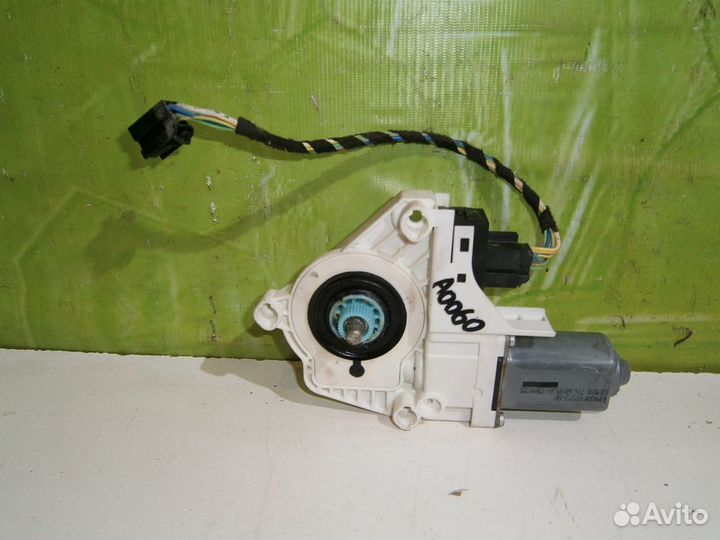 Моторчик стеклоподъемника правый Audi A6 C6