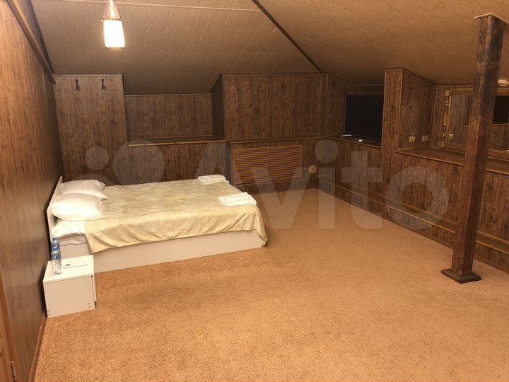 Комната 60 м², 2/2 эт.